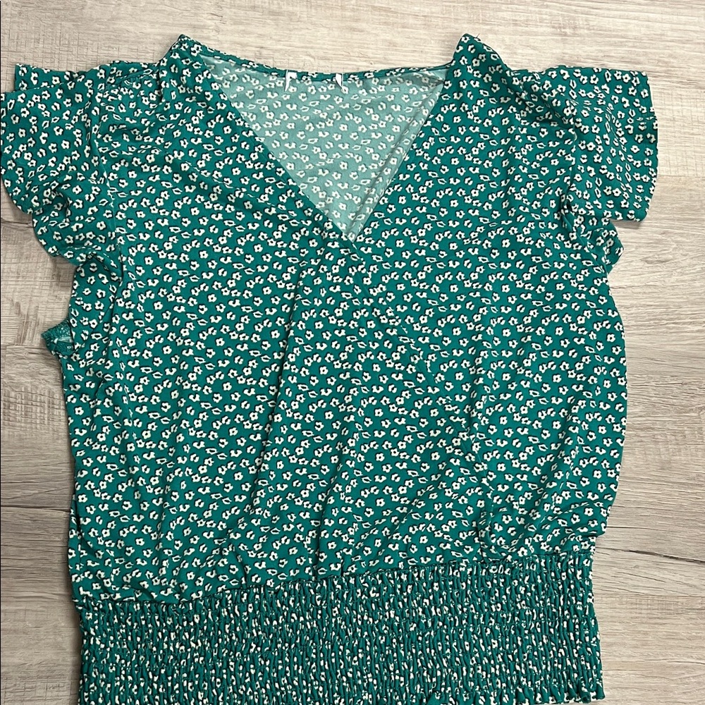 Misc tops Floral and Solid Women's Tops Set sz medium NO TAGS - Picture 6 of 8